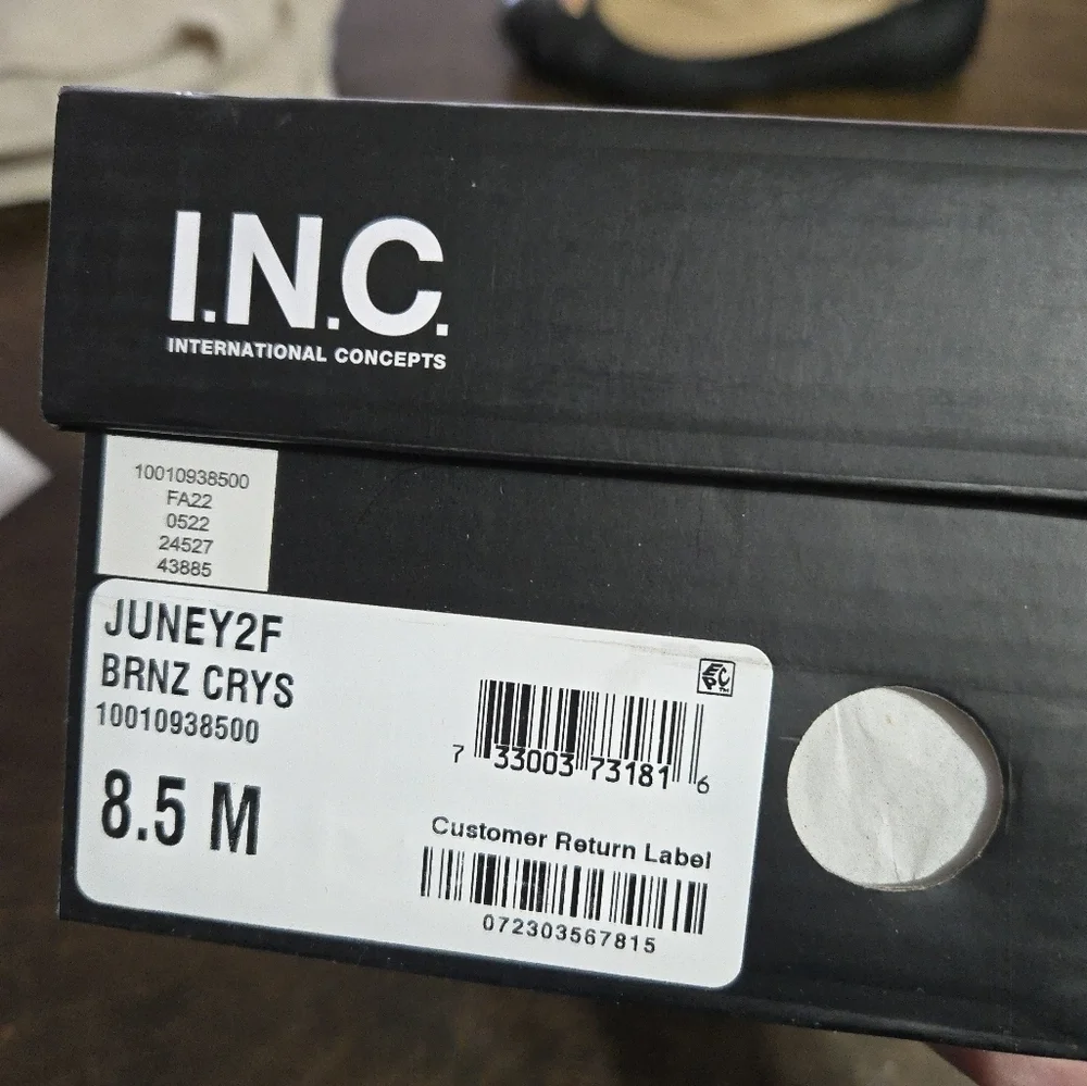 NWT INC International Concepts Women's Sparkling Brown Princess Flats Trending